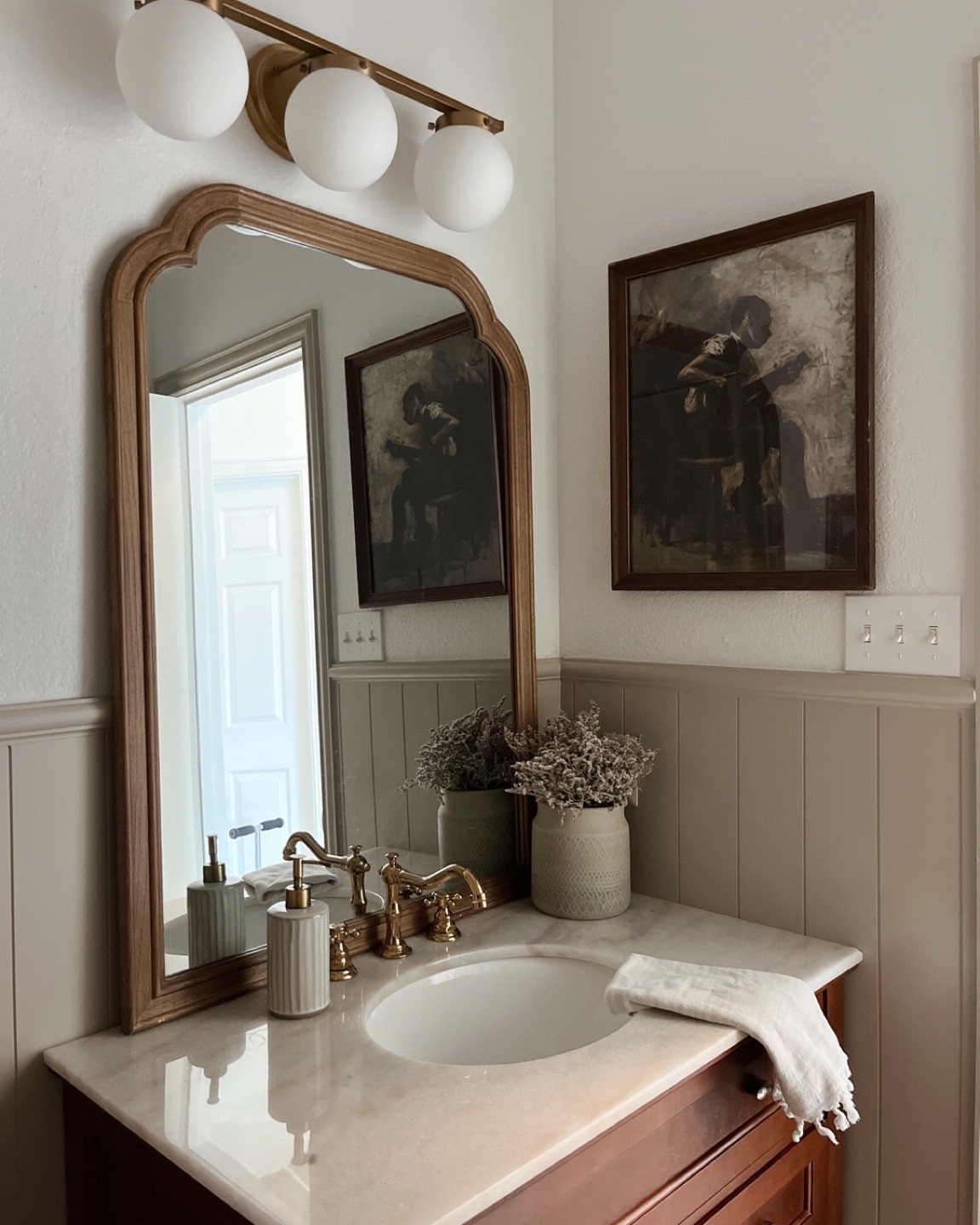Guest bathroom 

Mirror
Vanity 
Art
Light  fixture 
Faucet 

#LTKhome #LTKunder100 #LTKunder50