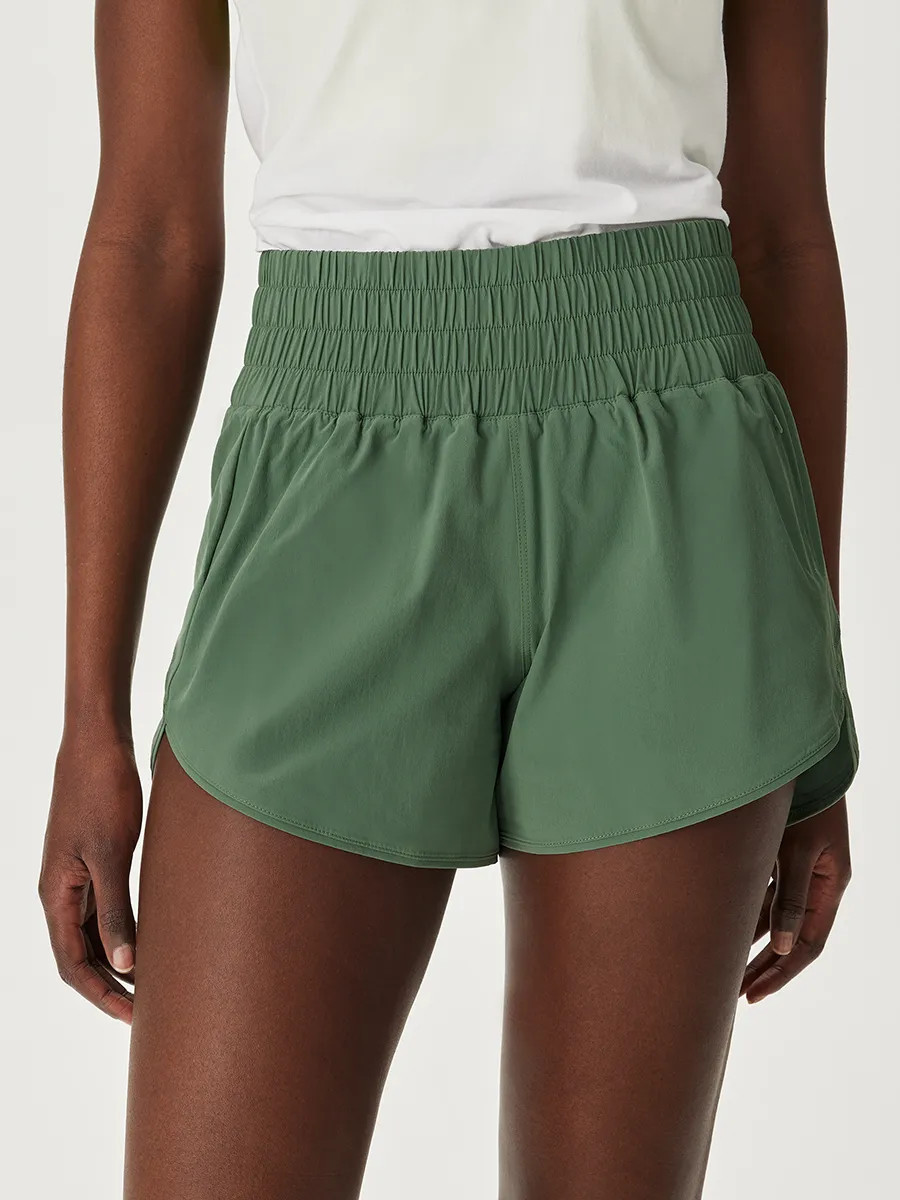 LightSpeed 3" ShortA Heart | Outdoor Voices