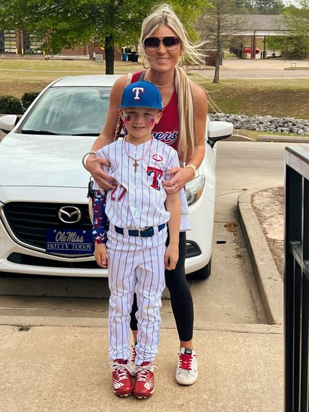 Love my baller!
#designsbyali22 #sports #baseball #travelbaseball #leggings #sneakers #sunglasses #armsleeve #cleats #jewerly

#LTKkids #LTKfindsunder100 #LTKstyletip