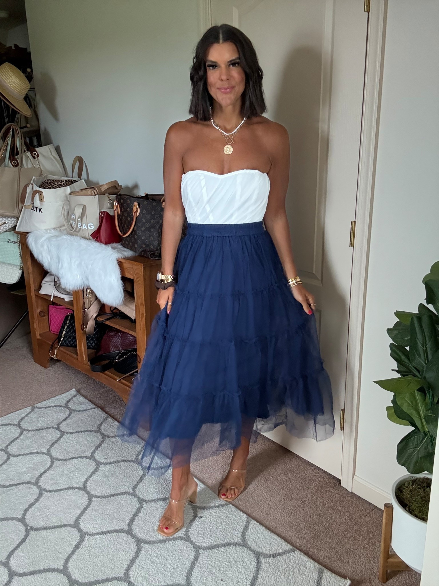 Size 2-4 in corset size small in skirt

#LTKSeasonal