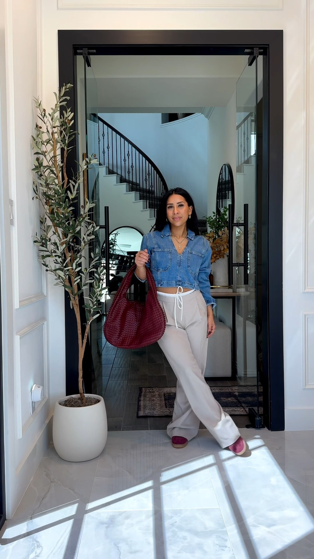 Fall outfit inspo! Love the denim paired with trousers❤️

GRWM 
Outfit inspo 
Outfits 
Causal outfit 
Mom outfit 
Mom style 
 
Zara finds
Zara haul 
Trousers 
Fall finds
Fall fashion 


Wearing XS in trousers

#LTKFindsUnder50 #LTKStyleTip #LTKShoeCrush