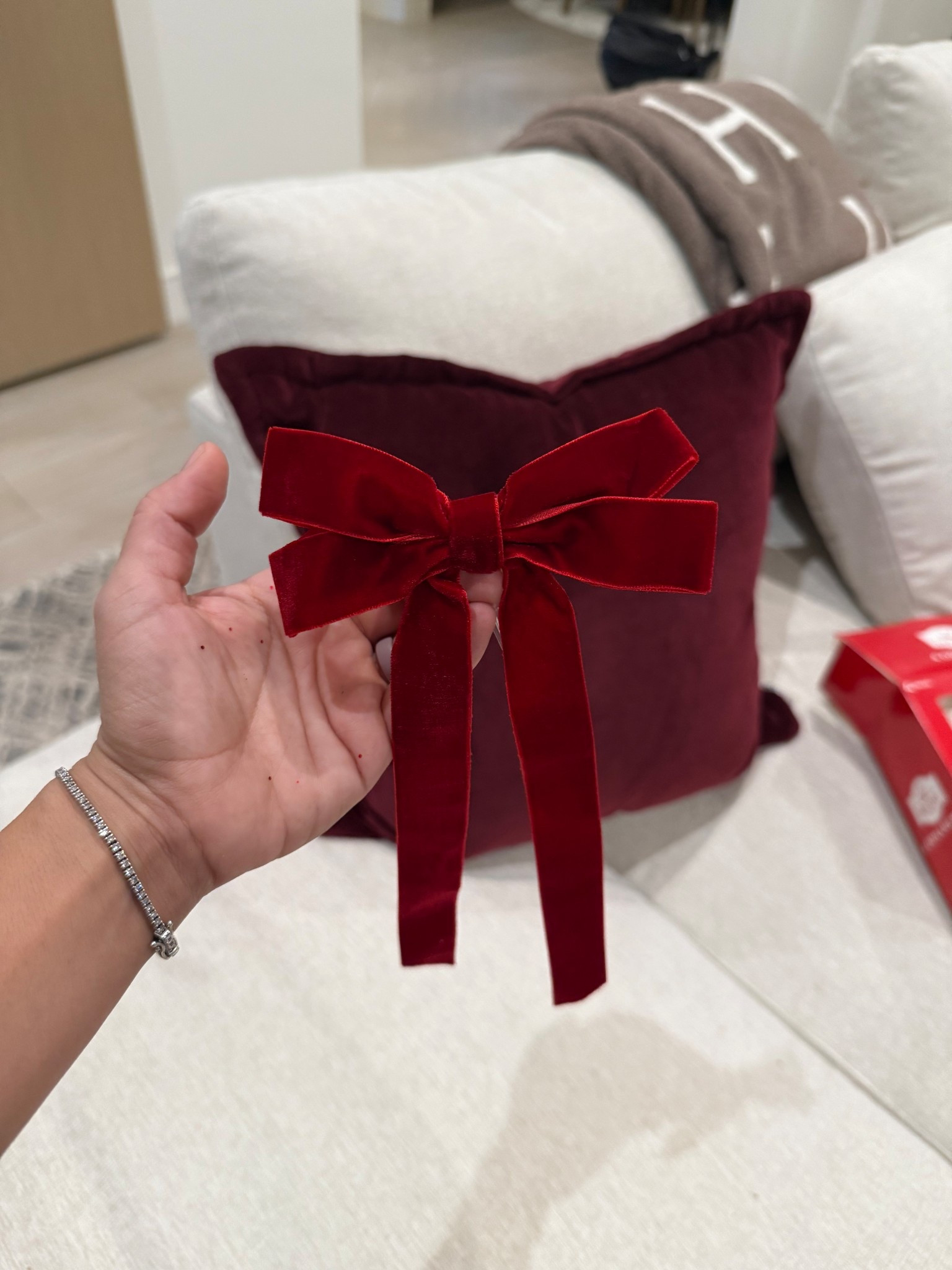 Perfect velvet burgundy bows with wire in the back

#LTKSeasonal #LTKHome #LTKHoliday