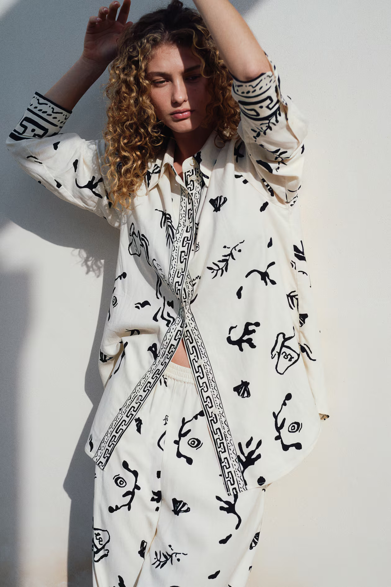 Linen-blend shirt | H&M (UK, MY, IN, SG, PH, TW, HK)