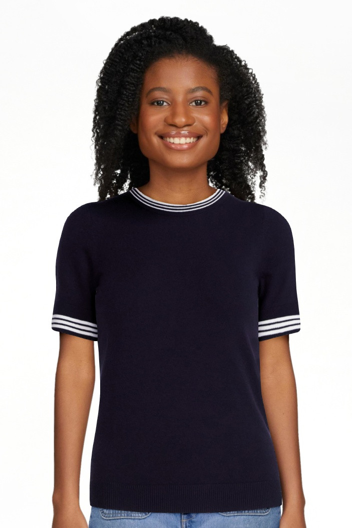 Free Assembly Women's and Women's Plus Cozy Yarn Shrunken Sweater Tee with Short Sleeves, Solid &... | Walmart (US)