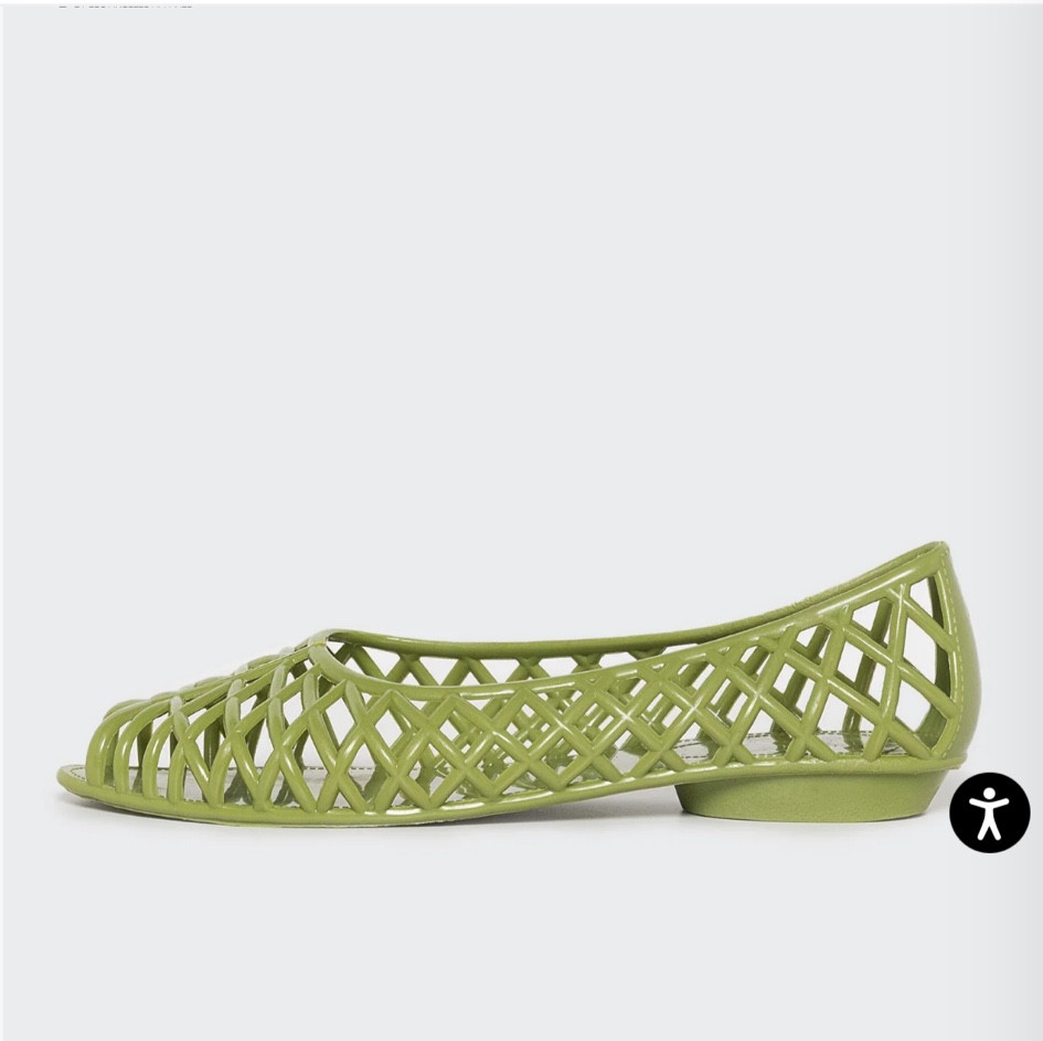 Jellies for a bit of nostalgiaa

#LTKActive #LTKSaleAlert #LTKOver40