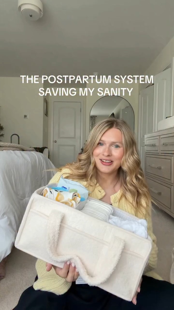 Pregnant? Save this for later! Having a diaper caddy upstairs and downstairs has made newborn life so much easier this time around. 🤍 

#nesting #newbornmom #newbornessentials #babyprep #newbornmusthaves

@tubbytodd @coterie @pipettebaby @noodleandbooinc @mommysbliss @aquaphor @hatchforbabysleep @munchkininc @lovetodream