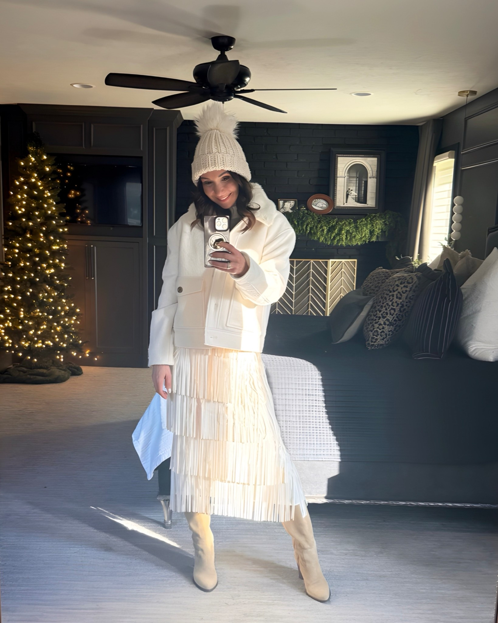 Perfect Holiday Outfit Idea on MAJOR SALE. Tree & garlands are linked as well. 


#LTKHoliday #LTKSaleAlert #LTKStyleTip