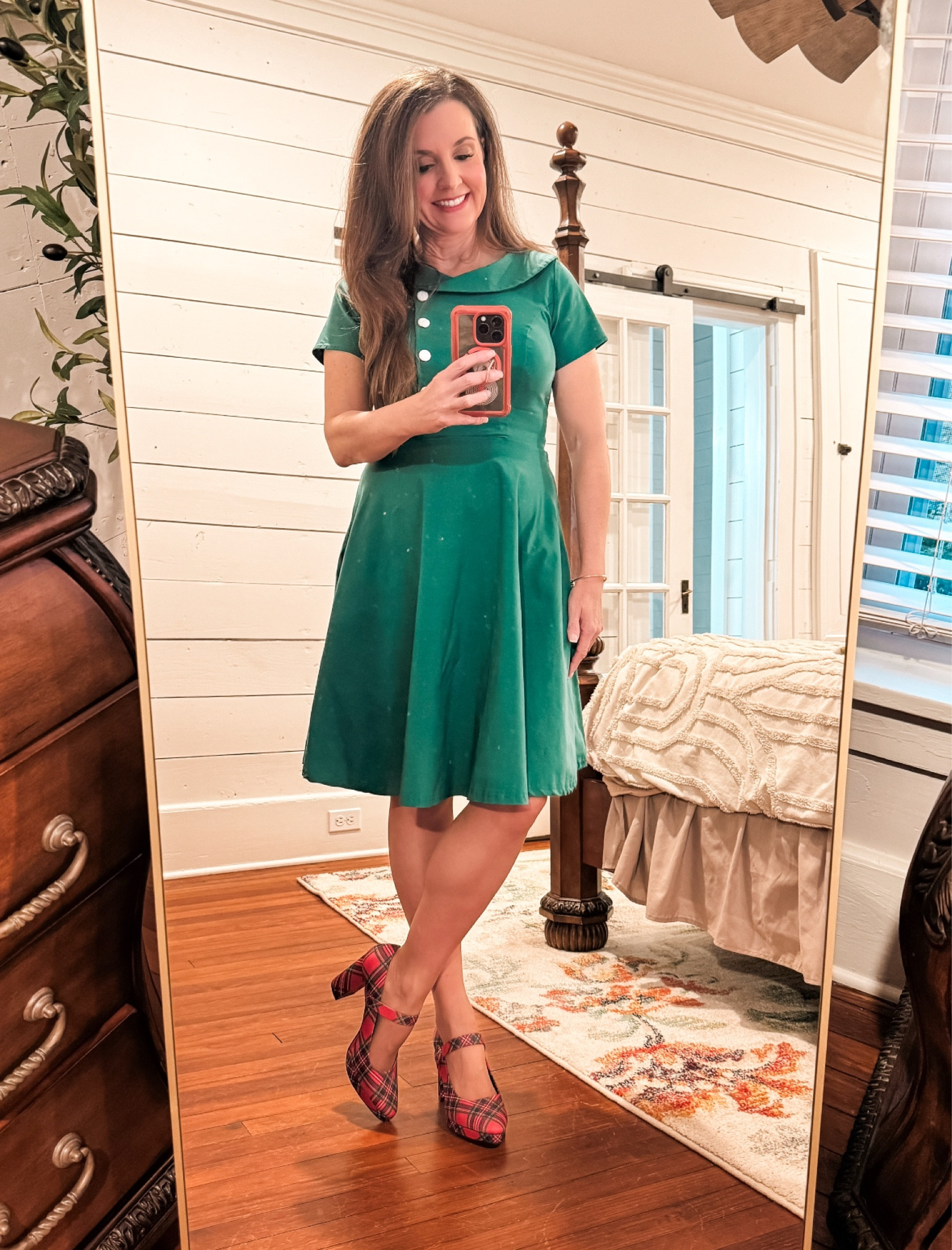 Adorable 50s, vintage style dress. I’m wearing a small and it does fit true to size. The material is a little stretchy so it does give. Perfect dress for a night out or semi formal event.

#LTKFindsUnder50 #LTKOver40 #LTKStyleTip