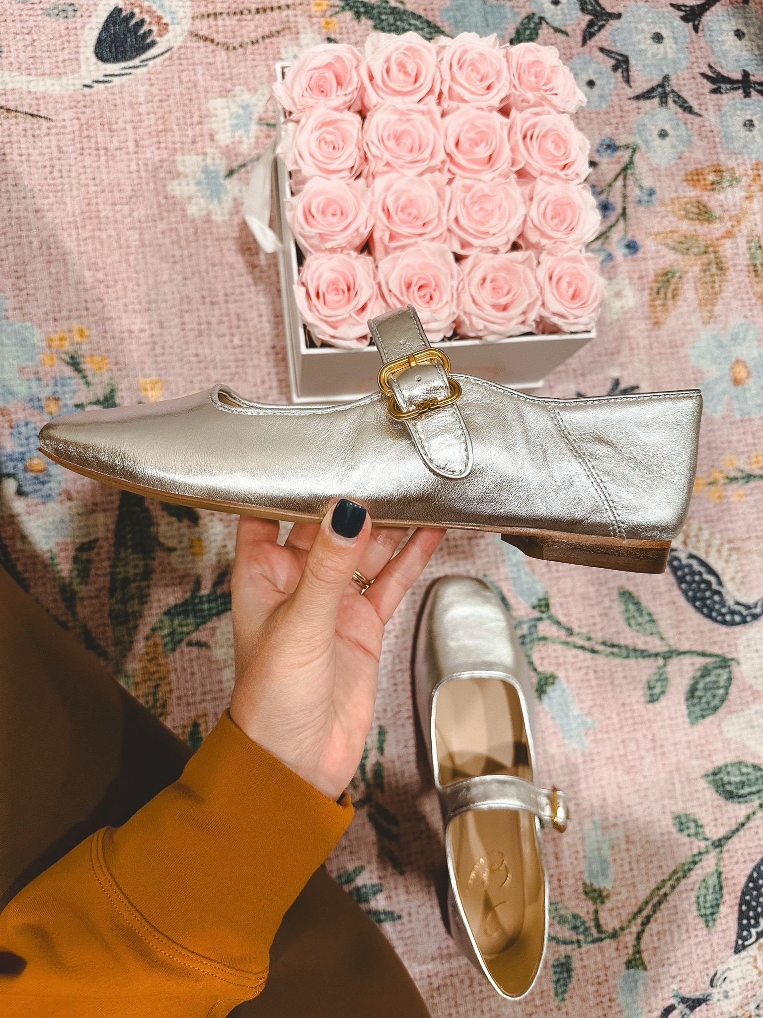 Sam Edelman silver metallic ballet flats are so insanely comfy and true to size
  



#LTKSeasonal #LTKStyleTip #LTKShoeCrush