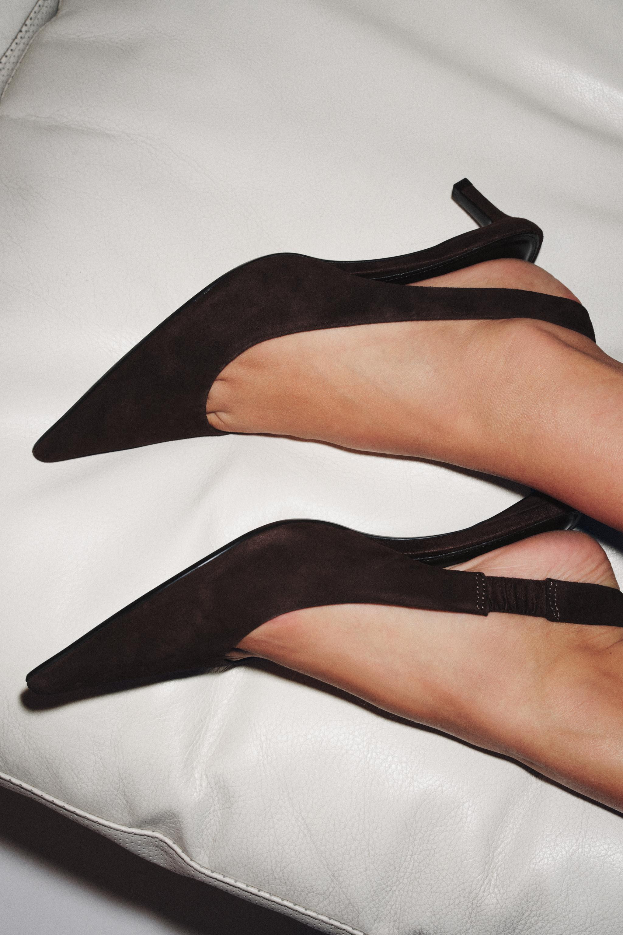 SUEDE KITTEN HEEL SLINGBACKS | Zara US