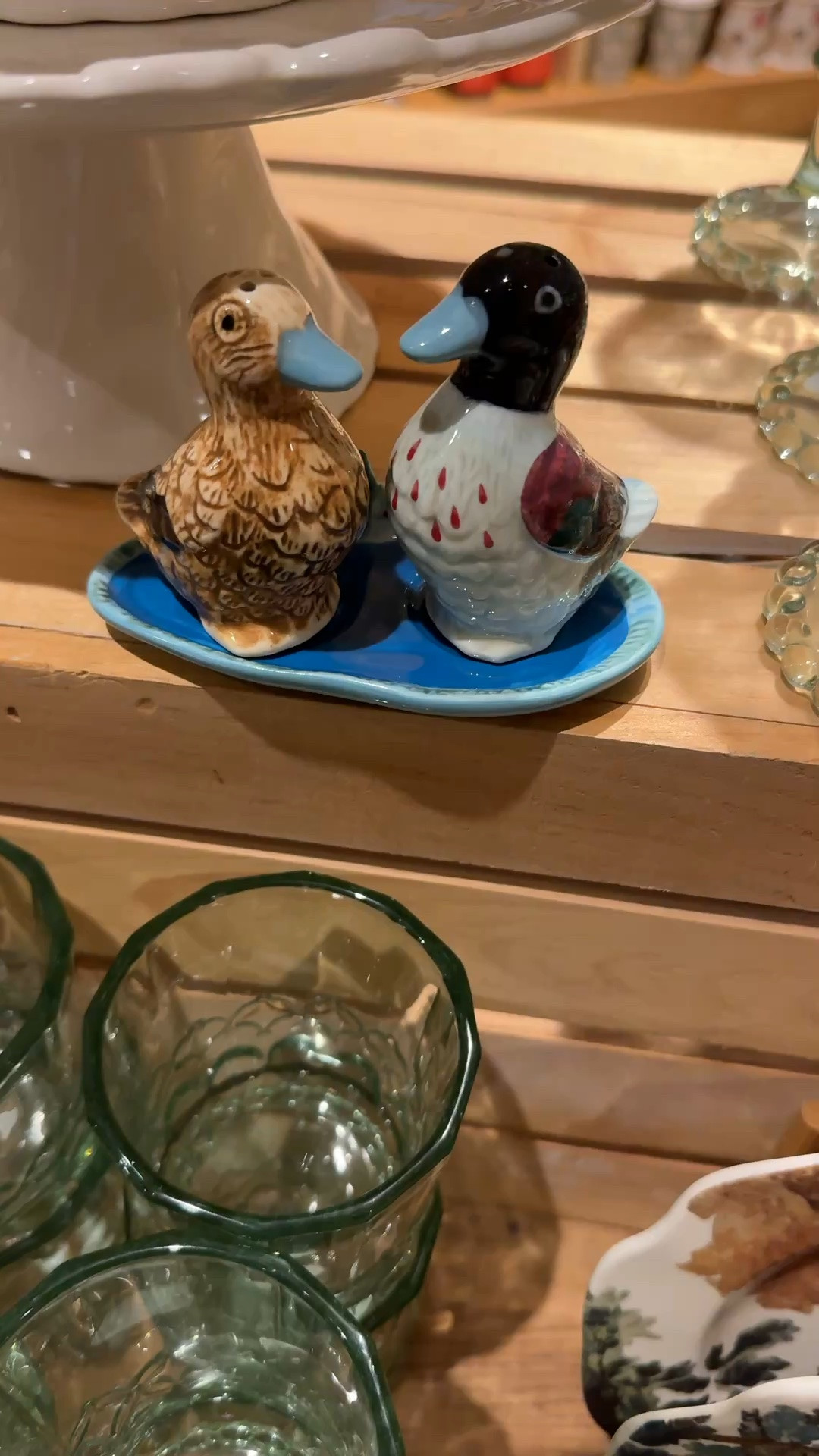 I’m a sucker for a cute salt and pepper combo. This duck set is adorable!!!

#LTKSeasonal #LTKHome