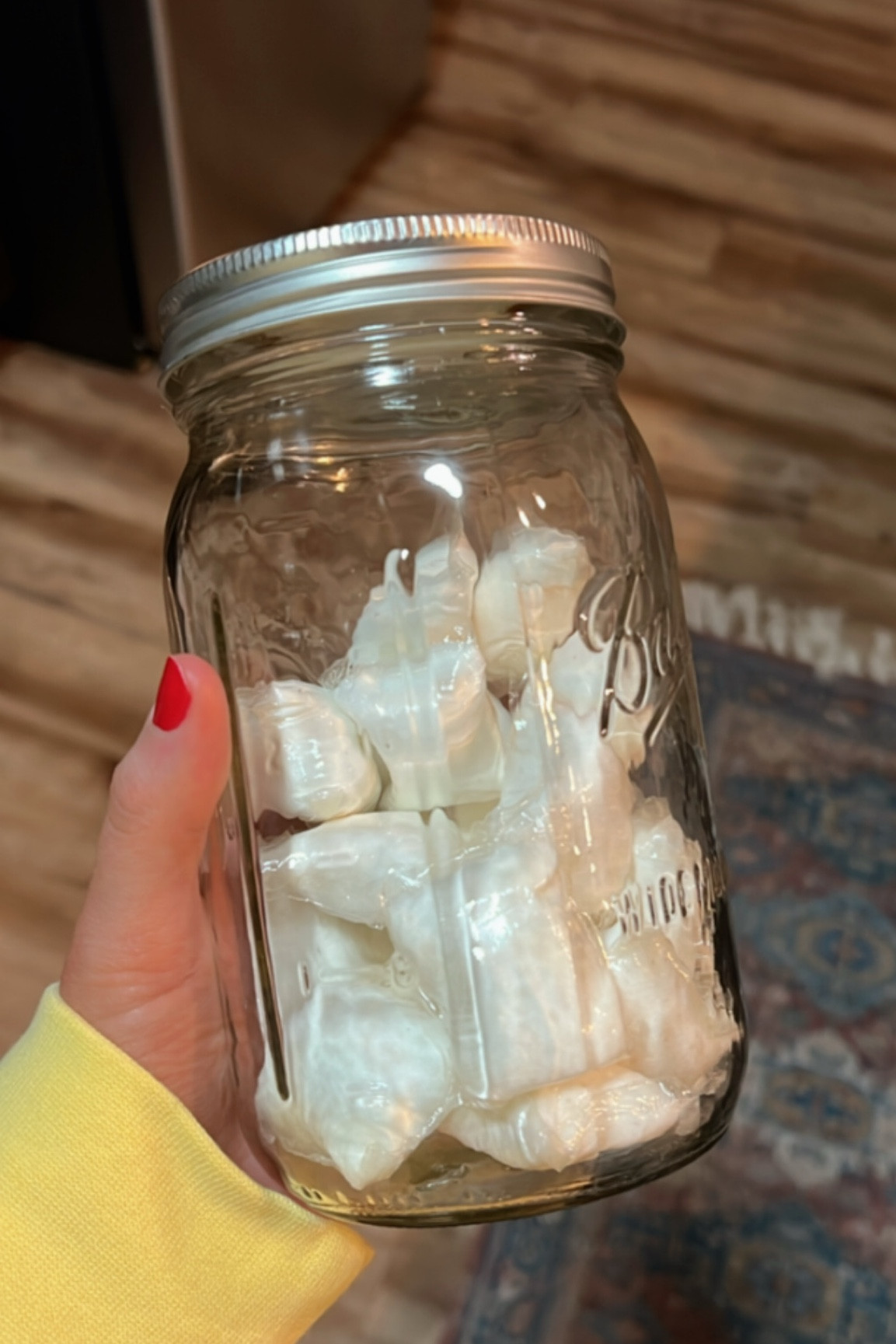 Seventh Generation dish pods are amazing!! 
-clean ingredients
-ACTUALLY clean my dishes 
-they don’t leave a smell on my dishes after wash 


#LTKSaleAlert #LTKGiftGuide #LTKHome