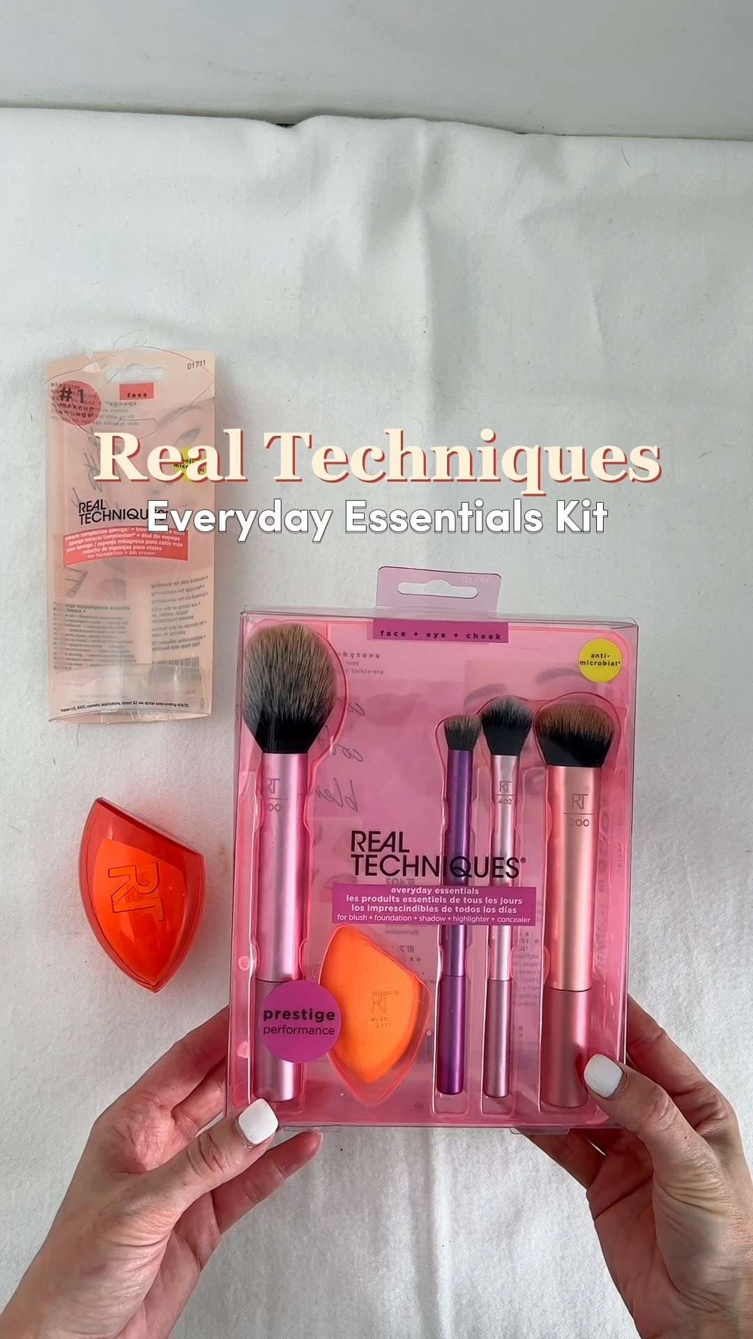 A clean girl aesthetic starts with high-quality tools. 🤍 If you're looking for a makeup brush set that can handle your everyday tint, cream bronzers, and setting powder perfectly, this Real Techniques kit is it. The bristles are incredibly soft, synthetic (meaning they are super easy to deep clean post-workout), and they don't shed at all. Whether you’re getting ready for brunch after a heavy gym session or prepping for a night out, these give you that seamless, filtered skin finish without the heavy feel. 💅🏼 #cleangirlmakeup #makeupessentials #vanitygoals #beautyfavorites #corporatebaddie #momlife #makeuproutine #everydaymakeup  

#LTKmorningroutine #LTKselfcare #LTKBeauty
