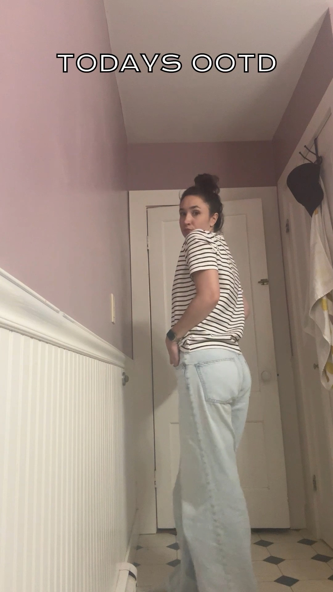 Casual ootd | wide leg jeans | striped shirt | fall capsule wardrobe 

#LTKSeasonal #LTKFindsUnder50 #LTKStyleTip