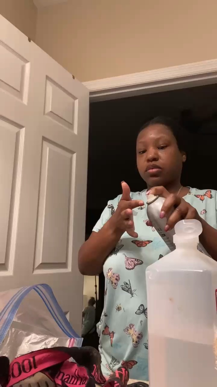 Last part of fixing my lace 💇🏽‍♀️✨ Now let’s band it while I finish getting ready for work ☀️😩

Thursday morning was giving rush but make it cute energy lol. I just had to pull it all together before heading out the door.

If you’ve been rocking with this little 3-part/series, thank you for watching 💛

Don’t forget to like, comment, share, and follow for more real morning routines, mom life, and GRWM moments ✨

— JustTam🌻

#grwm #morningroutine #wiginstall #laceinstall #hairroutine #momlife #workingmom

#LTKmomlife #LTKmorningroutine #LTKdayinmylife