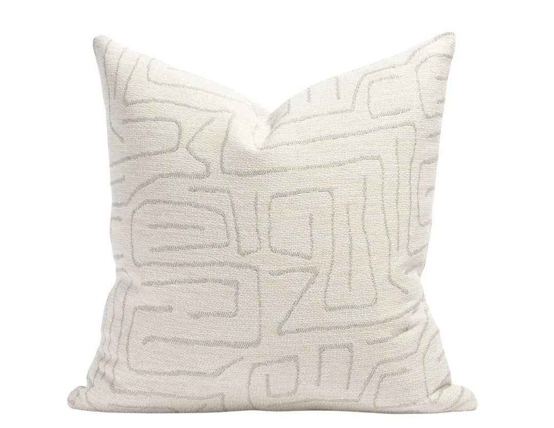 Abstract Pillow Cover in Cream, Designer Pillow Covers, Decorative Pillows - Etsy Canada | Etsy (CAD)