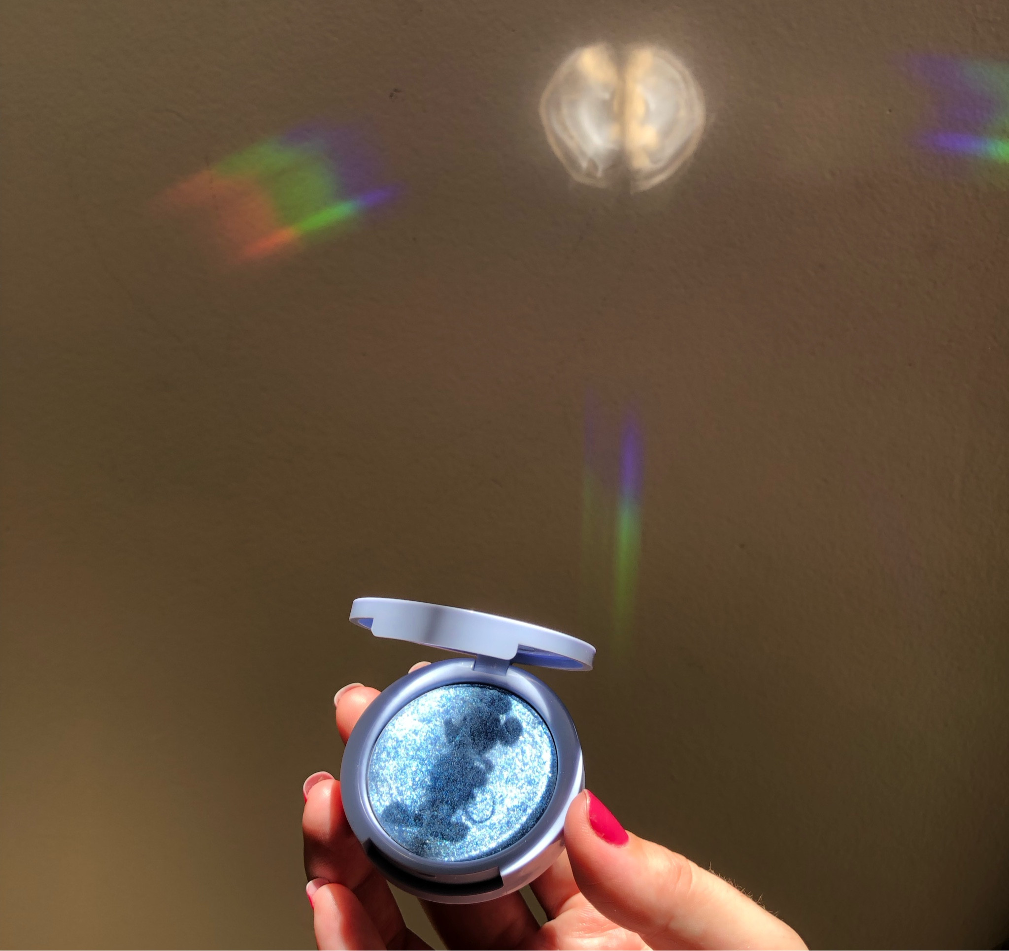 Eu amo esse produto, tem um brilho surreal 🤩🦋💙

#LTKbrasil #LTKbeauty #LTKsalealert
