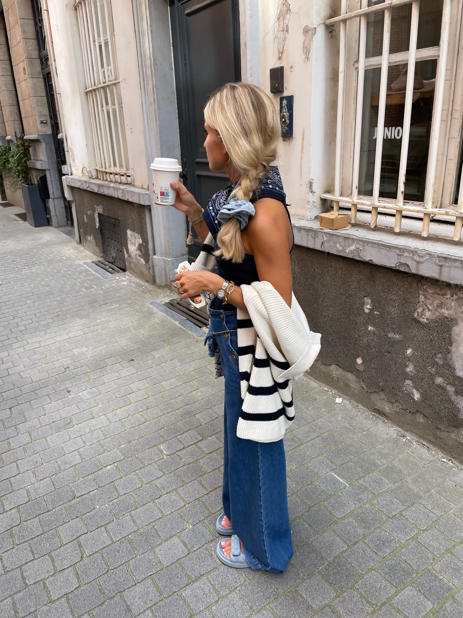 Denim x mariniere 🩵
#casualstyle #ootdstyle #ootdfashion #tenuedujour #lookdujour #dailystyle #dailyoutfit #outfitsociety #chanel #chanelbag #braidstyles #denimsandals

#LTKeurope #LTKSeasonal