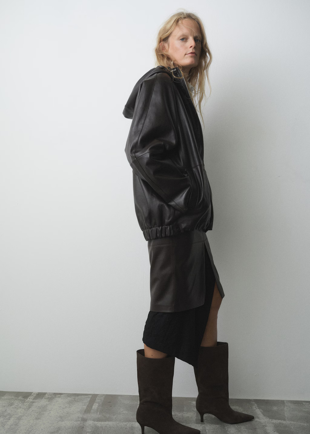 Suede kitten heel boot - Women | MANGO United Kingdom | MANGO (UK)