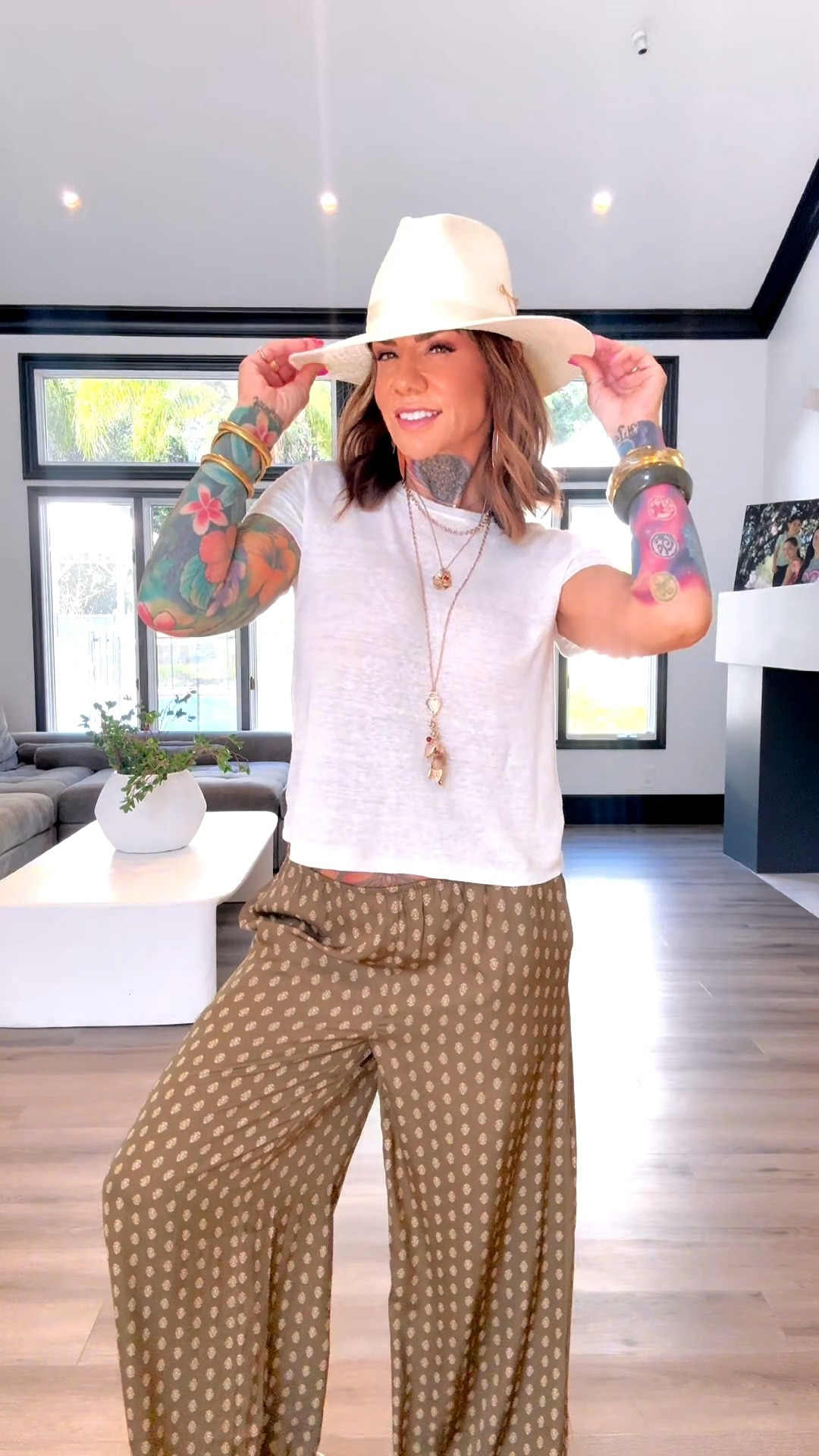 Effortless is always the goal.

This is one of those outfits that looks elevated without needing much at all. The flow of the pants, the softness of the tee, and the right accessories do all the work for you.

Nothing overdone. Nothing complicated. Just simple pieces styled with intention.

This is the difference between getting dressed… and having style.

Comment SHOP and I’ll send you everything 🤍



#LTKootd #LTKOver40 #LTKmomlife