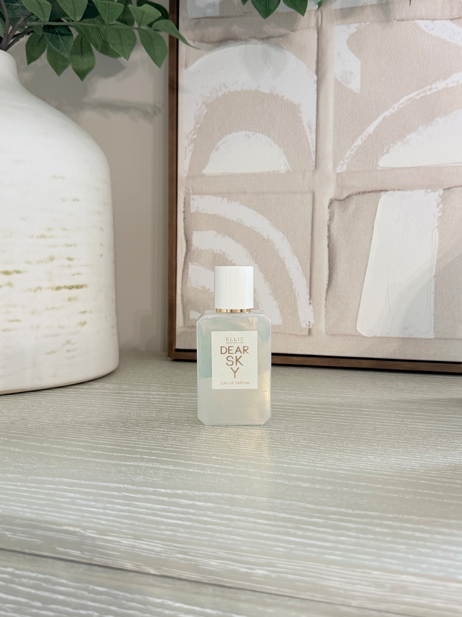 Spring scents @Ellis Brooklyn deets below 😘
Top
Bergamot Essence, Rhubarb, Honeydew Melon, Strawberry Leaf
Mid
Tuberose, White Peony, Pink Pepper
Dry
Ambrette, Galbanum, Upcycled Cedarwood


#LTKBeauty #LTKootd #LTKHome