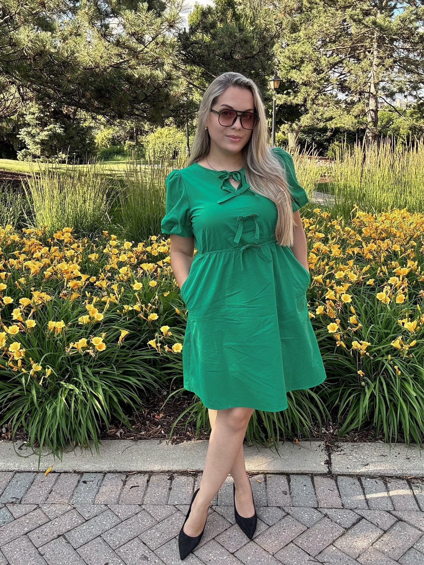 This green dress is absolutely beautiful, it highlights the style and adds a fresh touch to the look. @zesica_official @merokeetyofficial  #influencer #dress

#zesica #howistyle #zesicaofficial #springstyles #styleonabudget #whatshewore #styleinspired #fashiononabudget #amazonstyle #amazondress #maxidresses #amazonfashion #styling