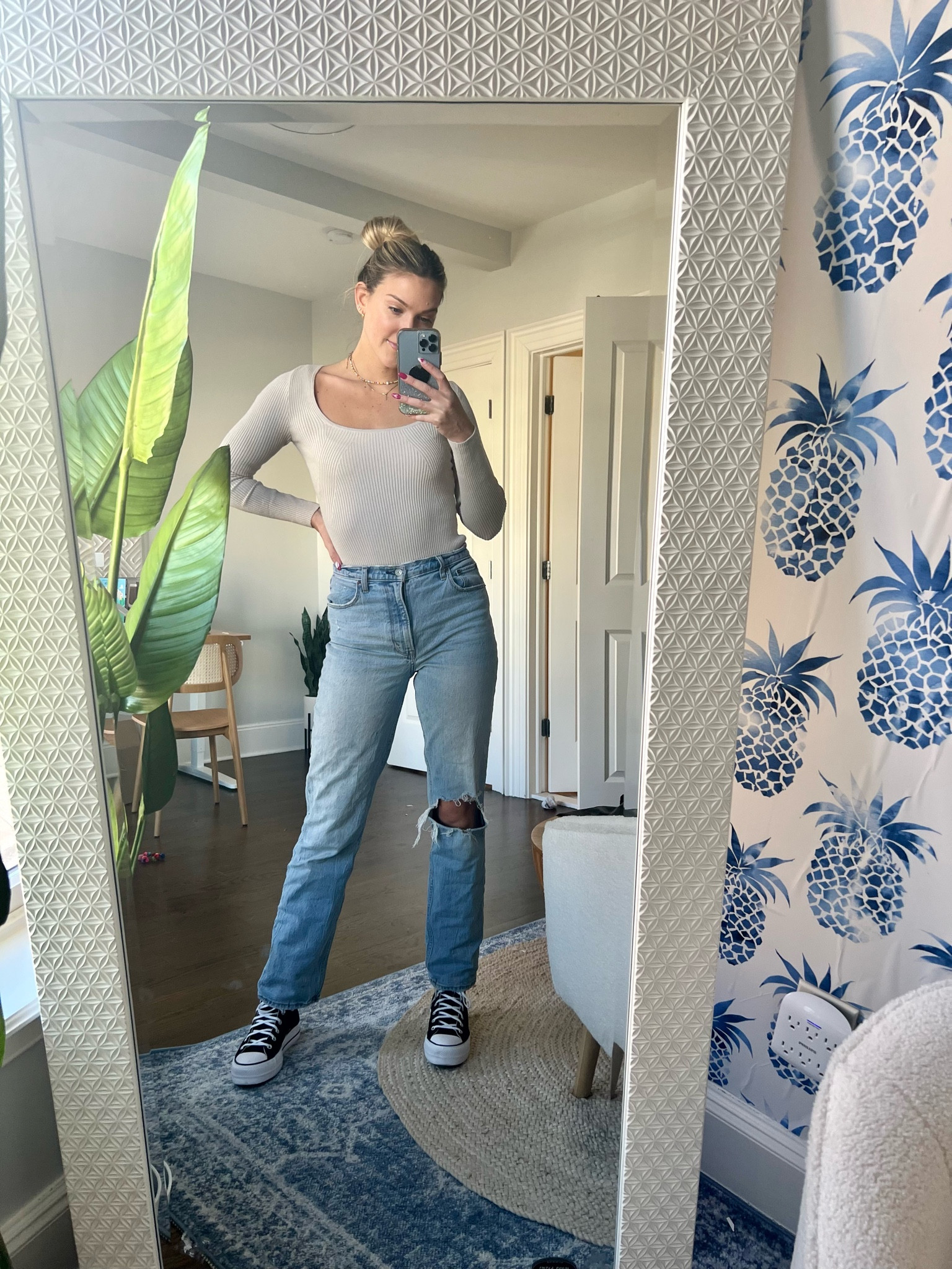 90 straight ultra high rise color: light destroy
Scoopneck sweater bodysuit 
25% off Abercrombie 

#LTKSale #LTKsalealert #LTKFind