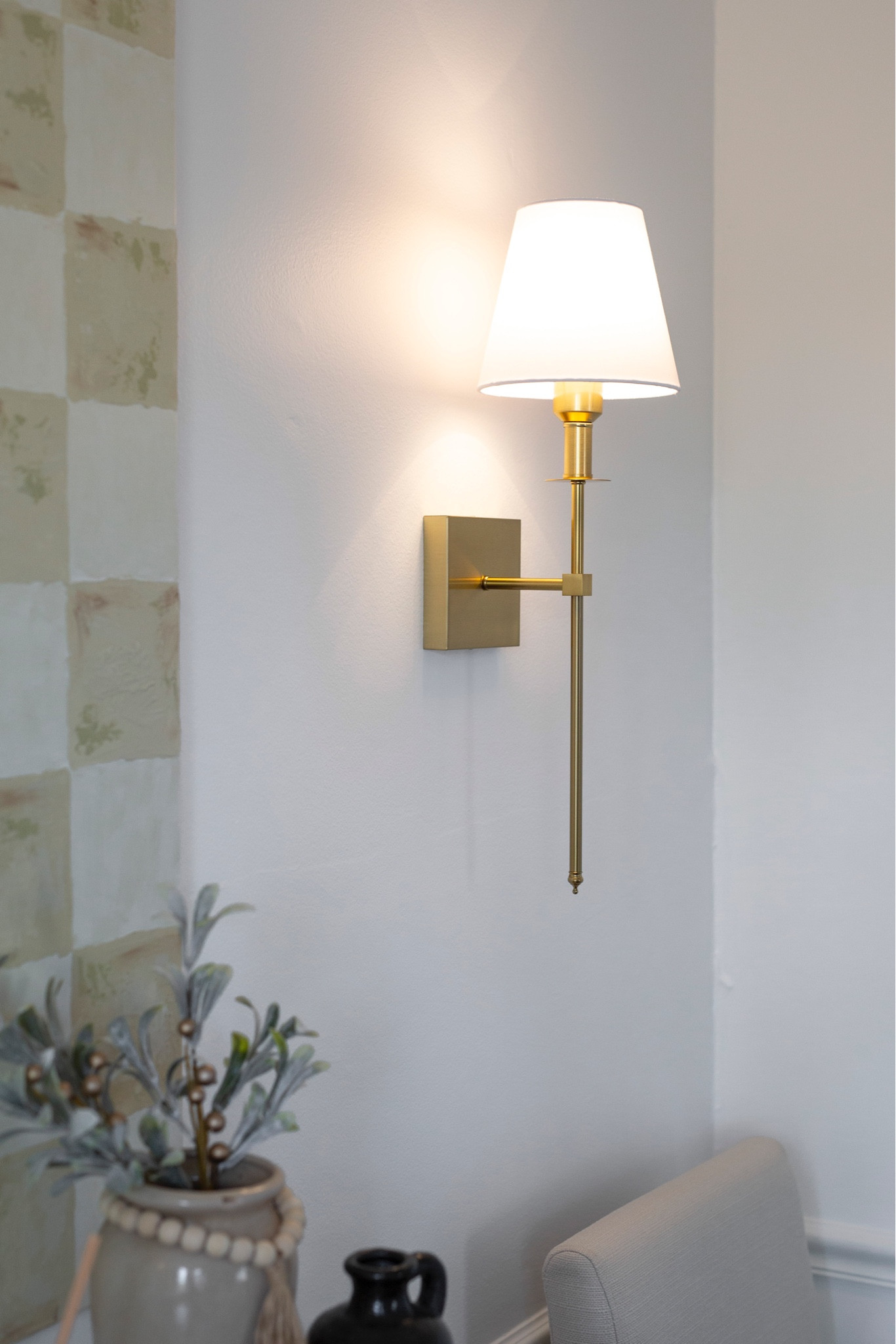 Amazon no-electrical work required, remote controlled wall sconces🏡 I added these on either side of the artwork in our dining room and I love how it turned out!

Wall sconces
Battery powdered sconce
Amazon find
Renter friendly

#LTKhome #LTKfindsunder100 #LTKstyletip