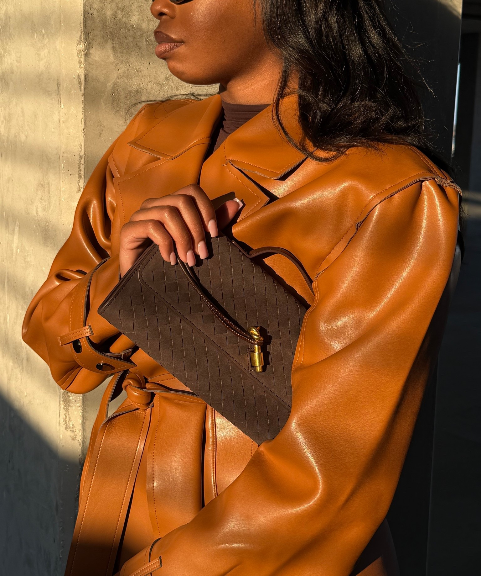 this suede brown bag is so cute for the fall 🤎

#LTKgrwm #LTKootd #LTKFindsUnder100