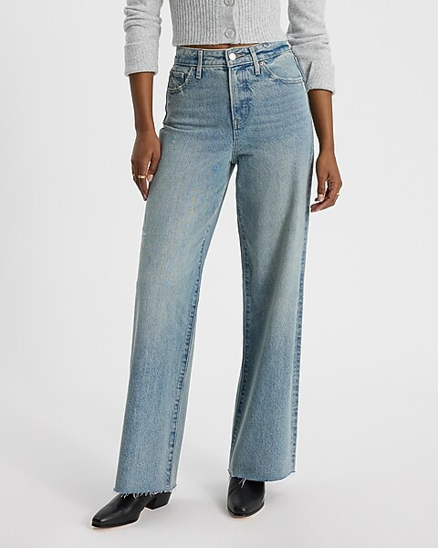 High Waisted Light Wash 50/50 Rigid Stretch Wide Leg Jeans | Express