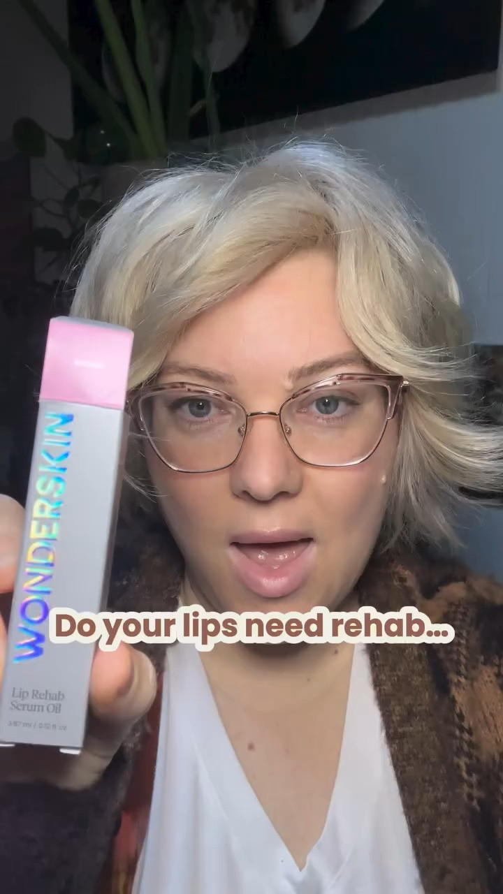 If your lips 👄 are in their healing era... this is your sign
The WONDERSKIN Lip Rehab Serum Oil
THAT girl for hydration, shine, and repair-without the sticky feel. Perfect for everyday or layered over your fave lip combo.
#wonderskin #lipcare #hydratedlips #beautyfinds #glossylips 

#LTKBeauty #LTKmorningroutine #LTKgrwm