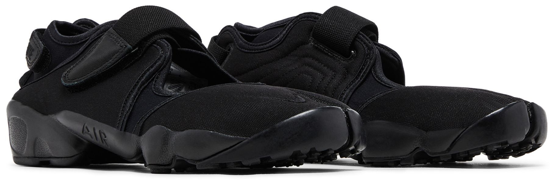 Wmns Air Rift 'Triple Black' | GOAT
