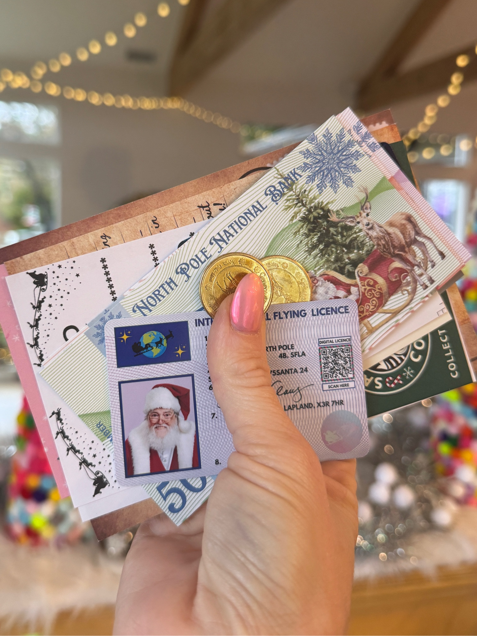Santa’s lost wallet! 