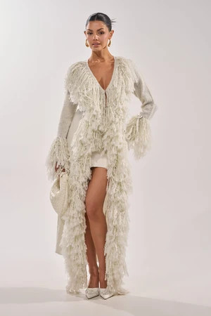 AKIRA Burrr It's Cold Outside Fringe Oversized Sweater In Ivory | Size Large/XL | AKIRA