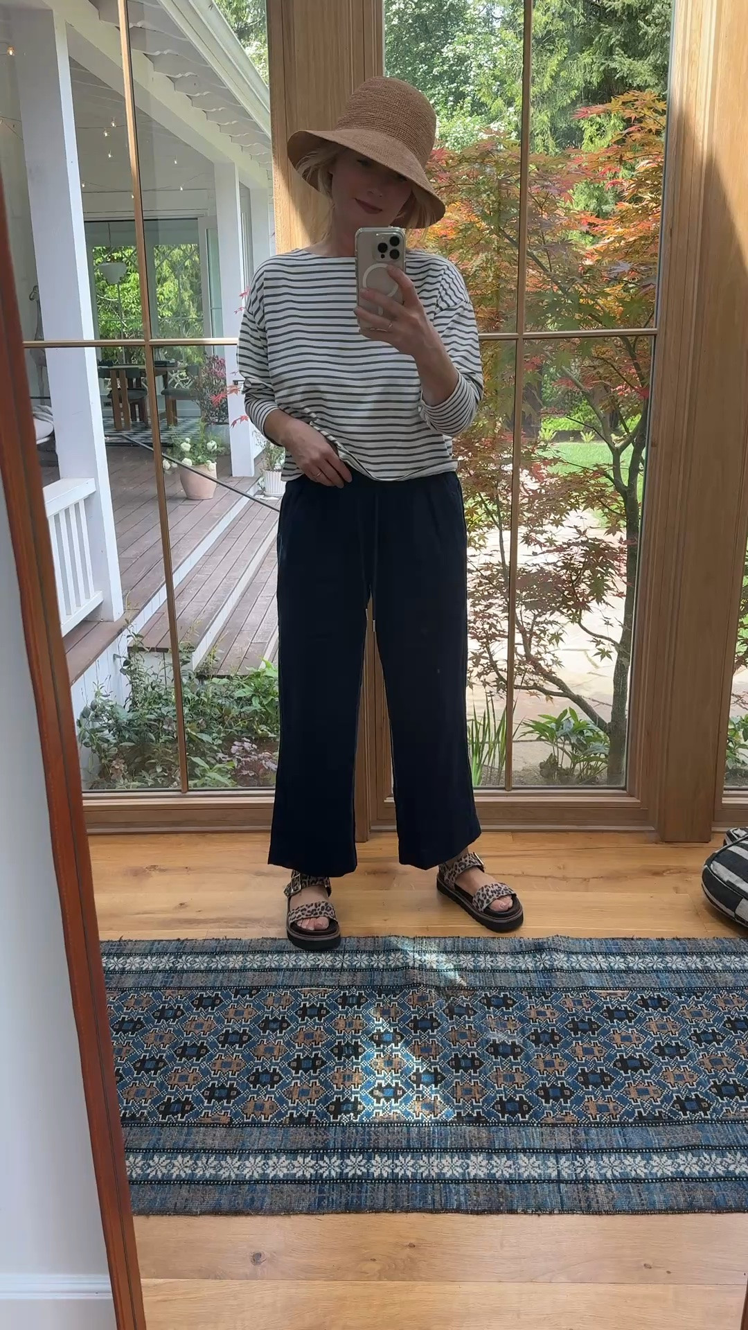 I love that these aren’t as long & voluminous as a lot of linen pants out there. And only $42!! Wearing a small in the pants, linked the rest of the outfit too (small in the shirt)

#LTKootd