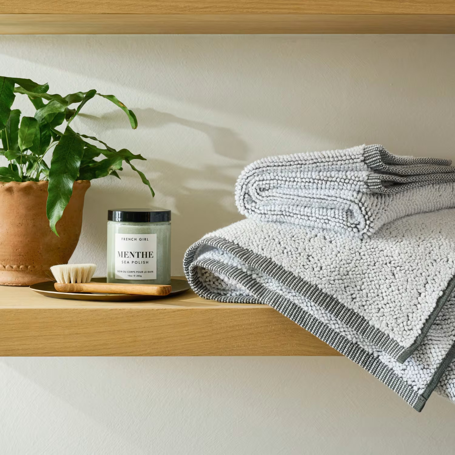 Terracotta Garden Scalloped Edge Pot | Magnolia