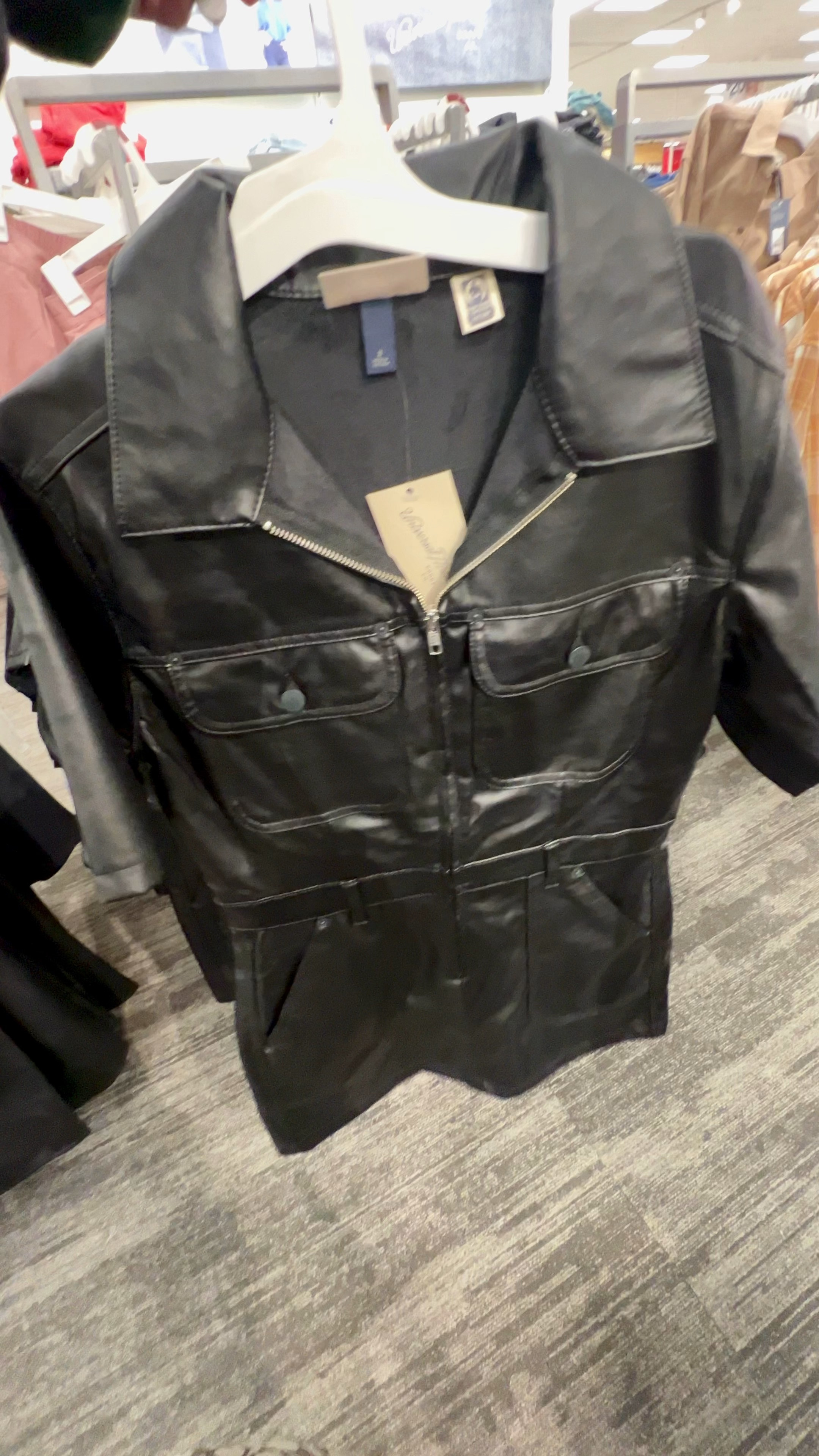 40% Black Friday deals

Women's Short Sleeve Faux Leather Utility Dress - Universal Thread™ Black

#LTKWatchNow #LTKStyleTip #LTKSaleAlert