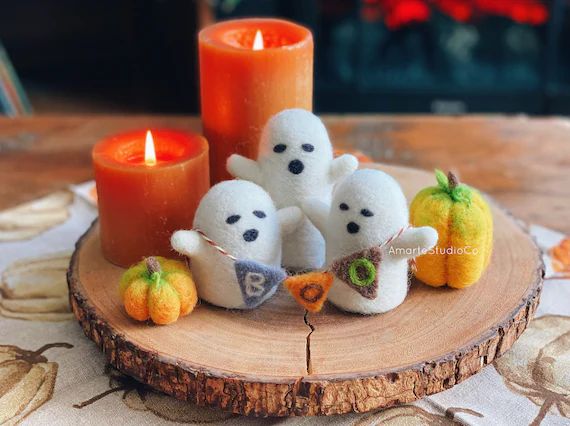 Halloween Ghost decor / Handmade Cute Ghost Felt Wool Plushie Decoration | Etsy (US)