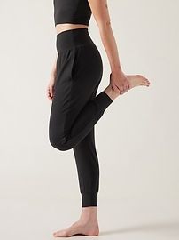 Salutation Jogger | Athleta