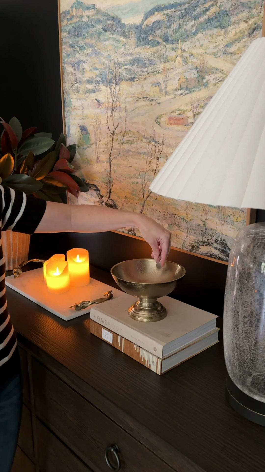 8 pretty and functional uses for pedestal bowls in every room! I use these little guys everywhere for so many things. Here are some of my favorite footed bowls for all budgets from @wayfair #ad #wayfairpartner #paidlink #wayfair 




#LTKFindsUnder50 #LTKHome #LTKStyleTip