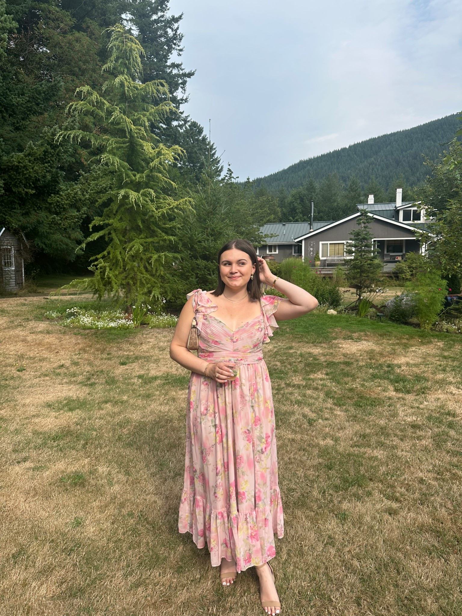 Prettiest floral wedding guest dress!

#LTKWedding #LTKMidsize #LTKStyleTip