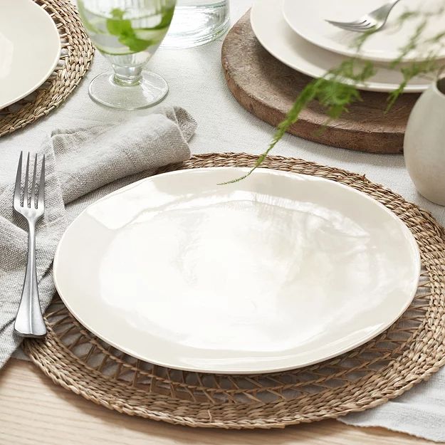 Hampton Dinner Plate | Tableware | The White Company | The White Company (UK)