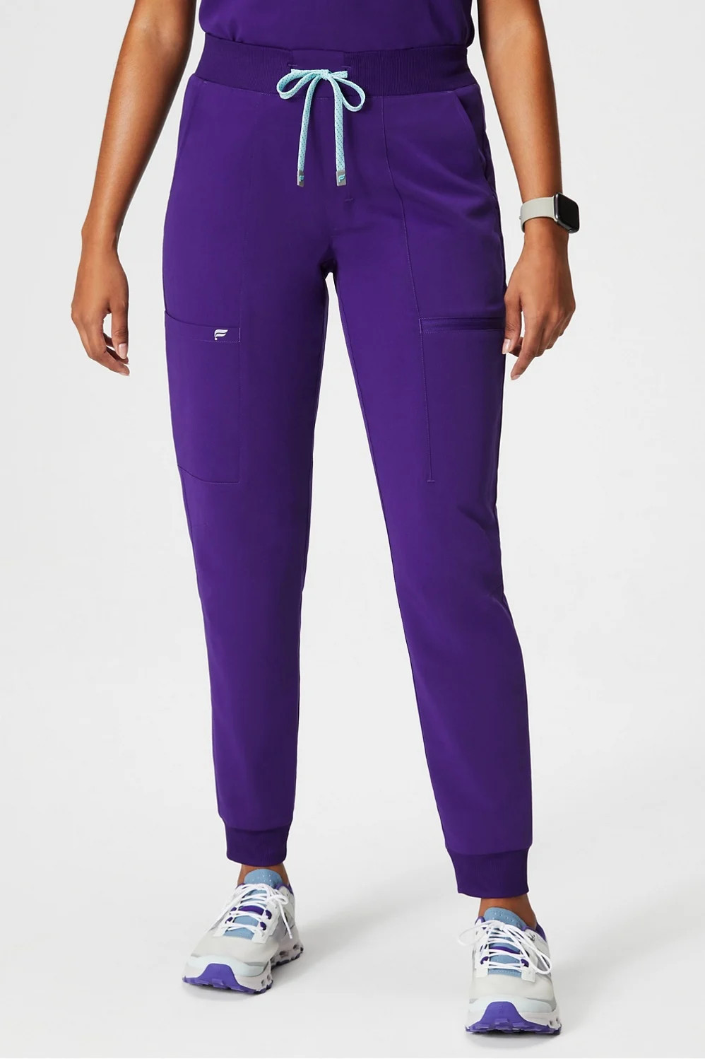 On-Call 4-Pocket Scrub Jogger | Fabletics - North America
