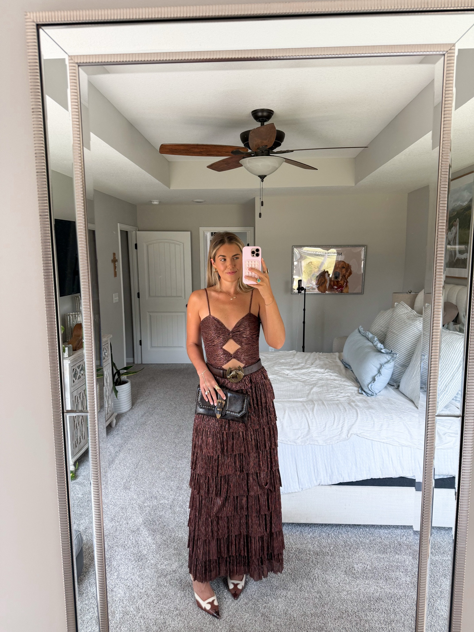 western wedding guest outfit inspo 
western elegance 
sizing below: 
dress in a size 4 (color is copper)
shoes and bag are a season old — linking similar !
