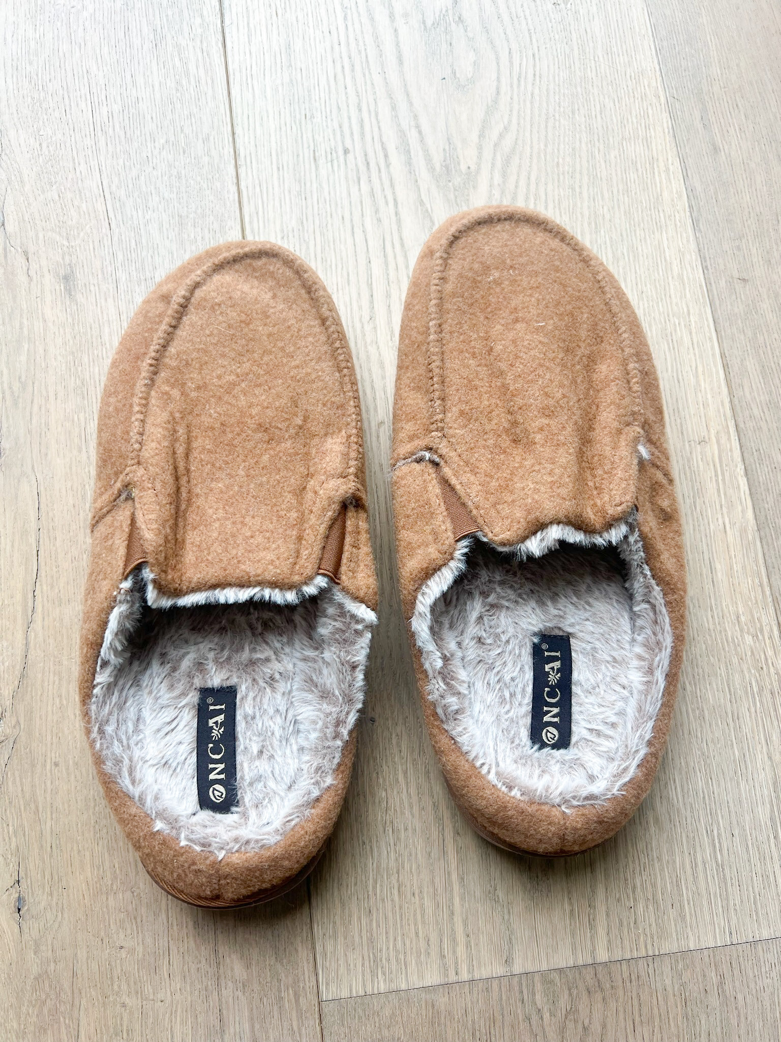Your new favorite at-home companions — these Felt Slippers are soft, lightweight, and made for all-day comfort 🩶✨ Perfect for chilly mornings, movie nights, or lazy weekends at home 🌟 Snug, simple, and cozy — slippers you’ll reach for on repeat! 💛

#HomeStyle #CozyFeet #FeltSlippers #LTKHomeDecor #AmazonHome #StayWarm #HomeVibes #DailyComfort #RelaxMode #LoungeStyle #SoftAndComfy #HomeLife #LTKFinds #EverydayEssentials #ComfortWear #RelaxAtHome 

 