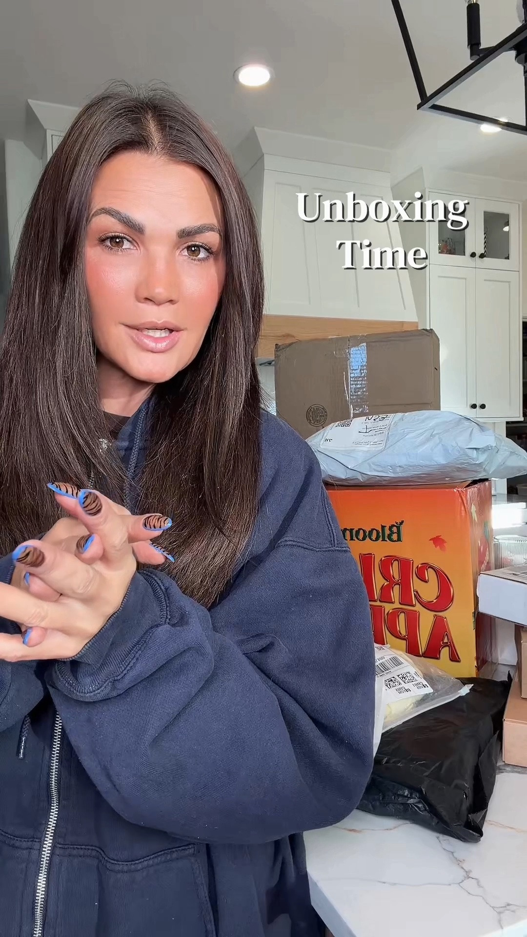 Unboxing Video: 9-23-26

March Fisher Eyrnn Boots 
Sequin Jewelry - Code: KristinRose 
Patrick Ta Blush 
Each & Every - Afterglow 
Pixi Beauty Brushes 
Colorful Koala Activewear 
Bloom Nutrition Crisp Apple 
Target

#LTKootd #LTKBeauty