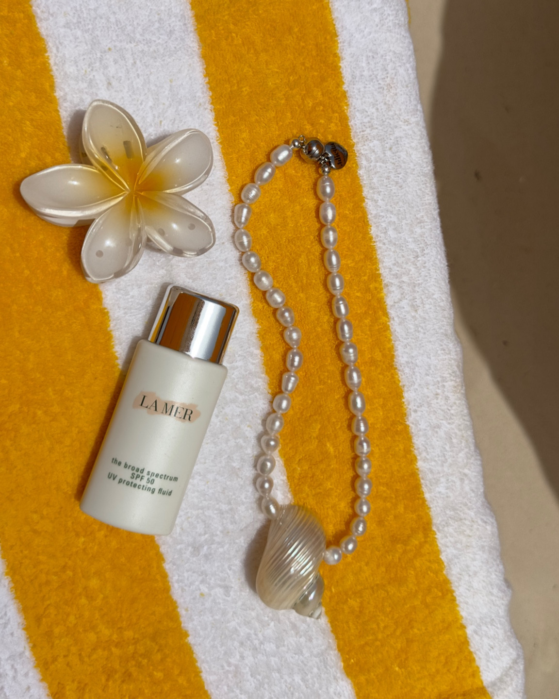 🐚🧴💛

#LTKTravel #LTKBeauty #LTKSwim