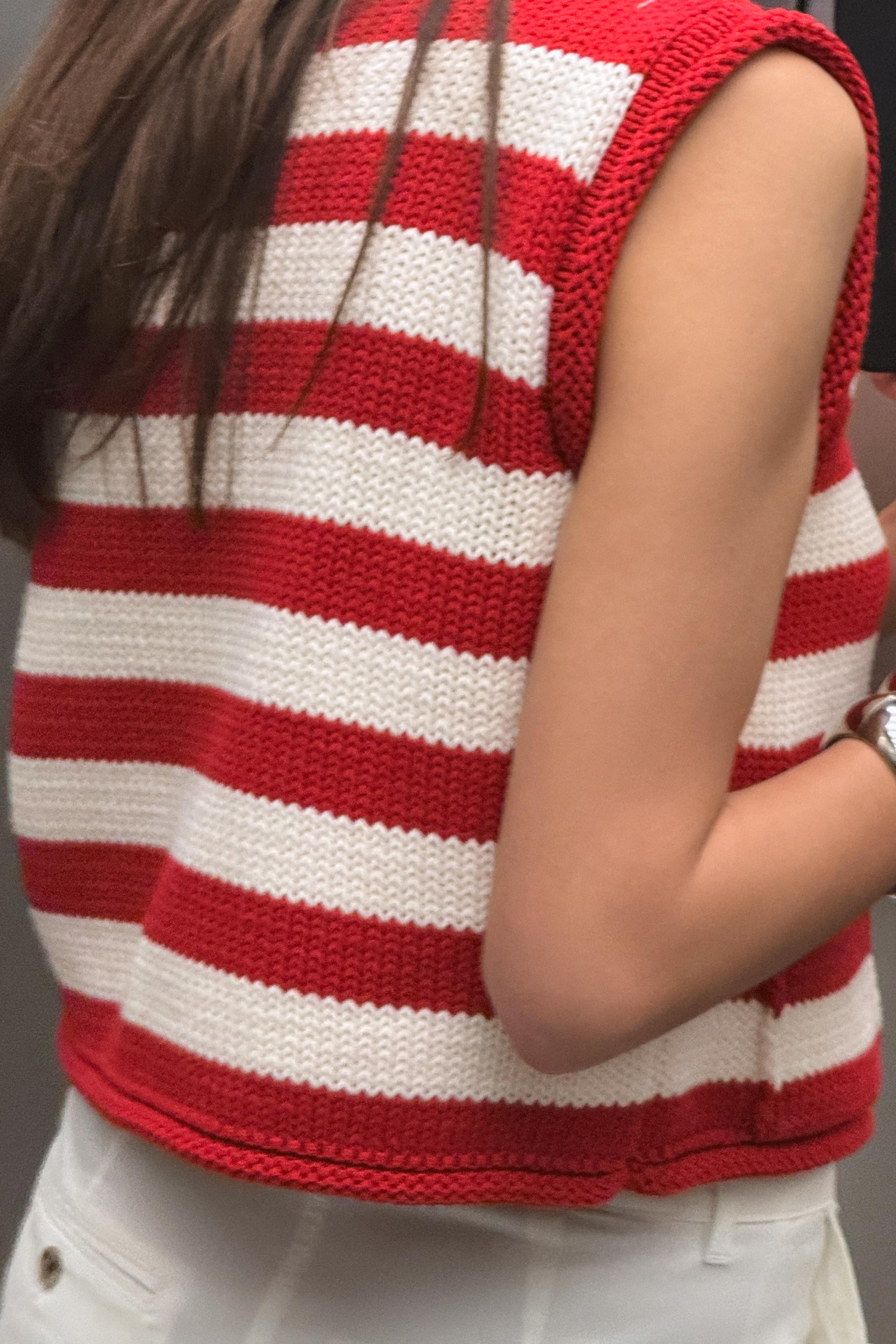 STRIPED KNIT VEST TOP | Zara US