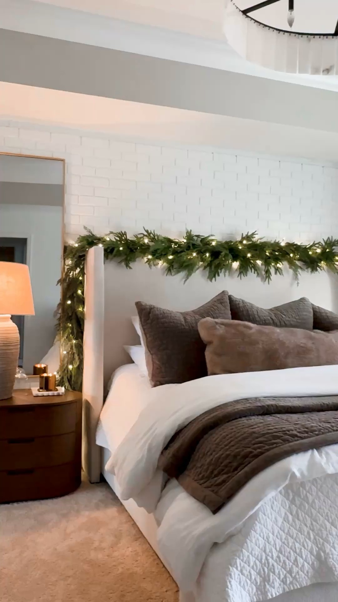 Christmas bedroom • this year less was more. Im all about creating cozy spaces without the clutter. Christmas can be tricky but a little bit of garland and twinkle can go a long way✨

#LTKHoliday #LTKHome #LTKWatchNow