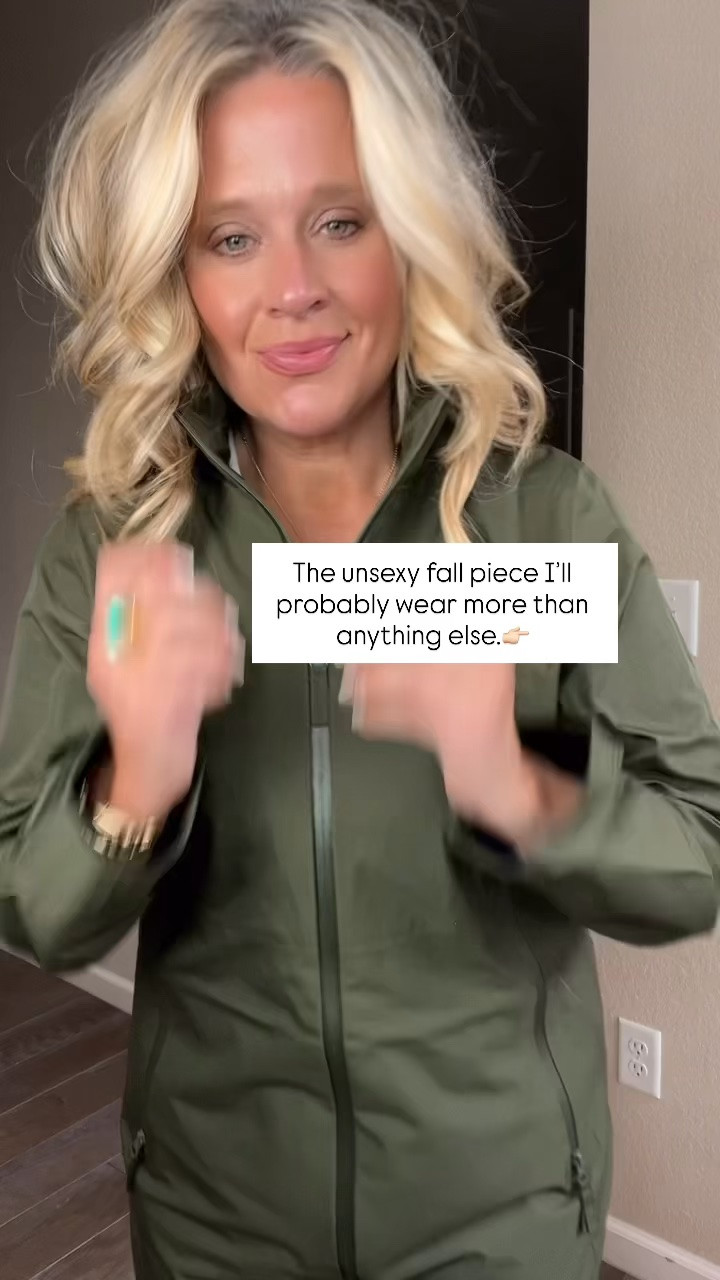 ✨Tap the bell, save and ❤️ start here over 40 fashion, midlife style, midsize fashion and luxury looks for less.  

(Size down if in between sizes.)

The unsexy fall piece I’ll probably wear more than anything else.

👑 Helping you look good, feel good.-Lindsey Denver   Check back daily for belly-friendly style, confidence, and Outfit Physics™.

#LTKOver40 #LTKPlusSize #LTKMidsize